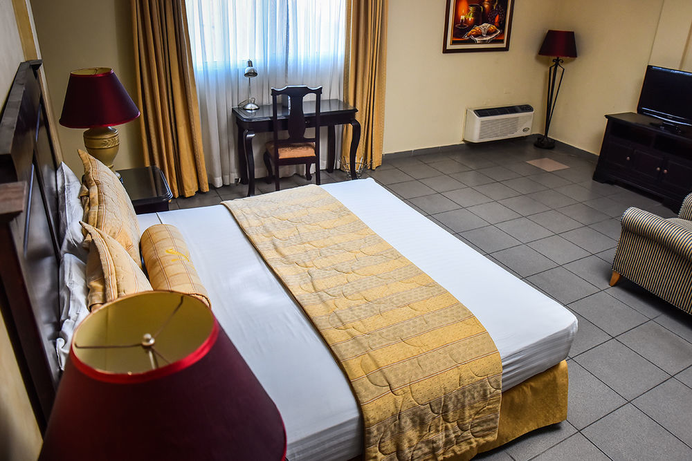 Hotel Victoria 산페드로술라 외부 사진